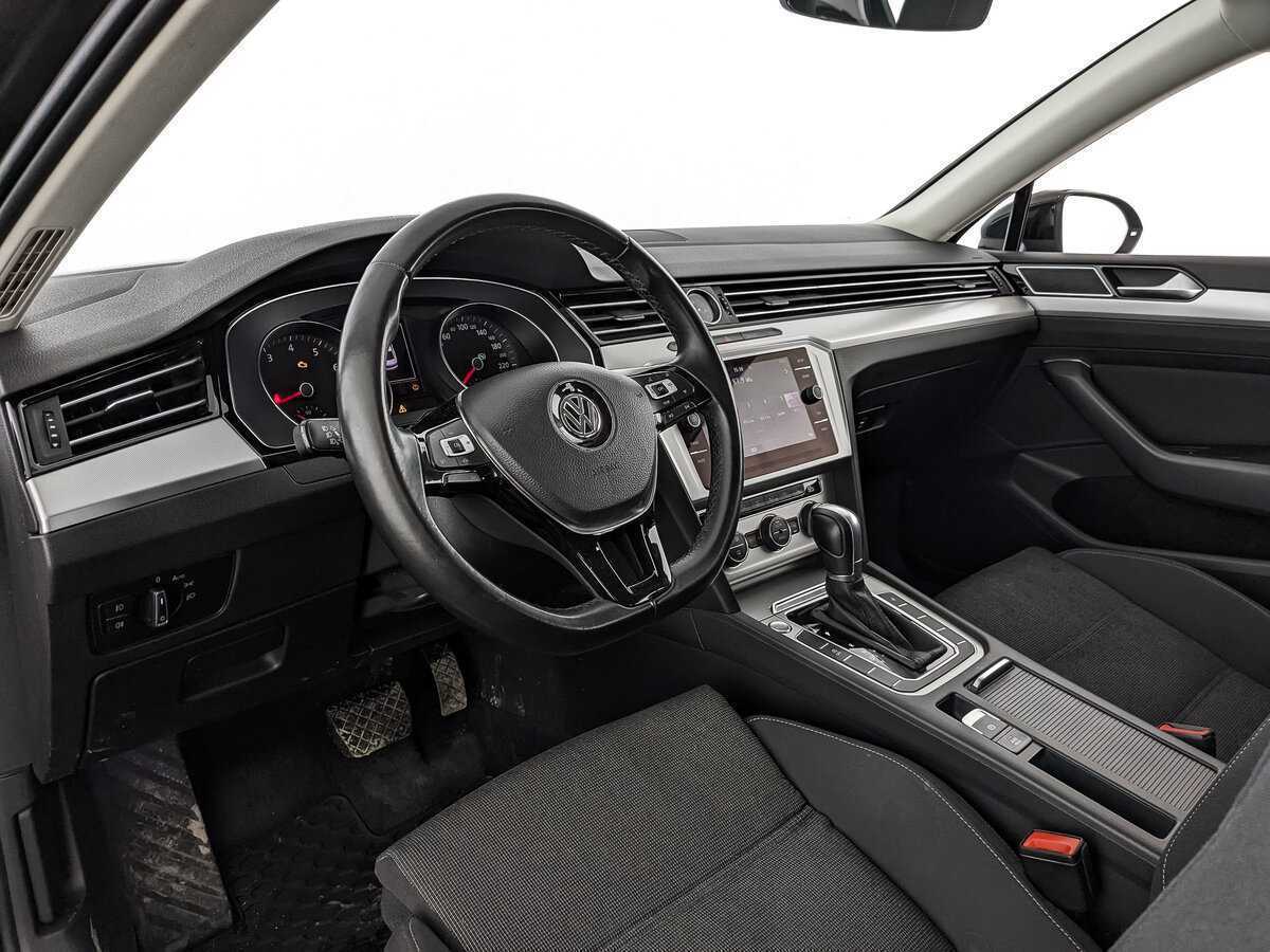 Volkswagen Passat, 2018 Фото №11
