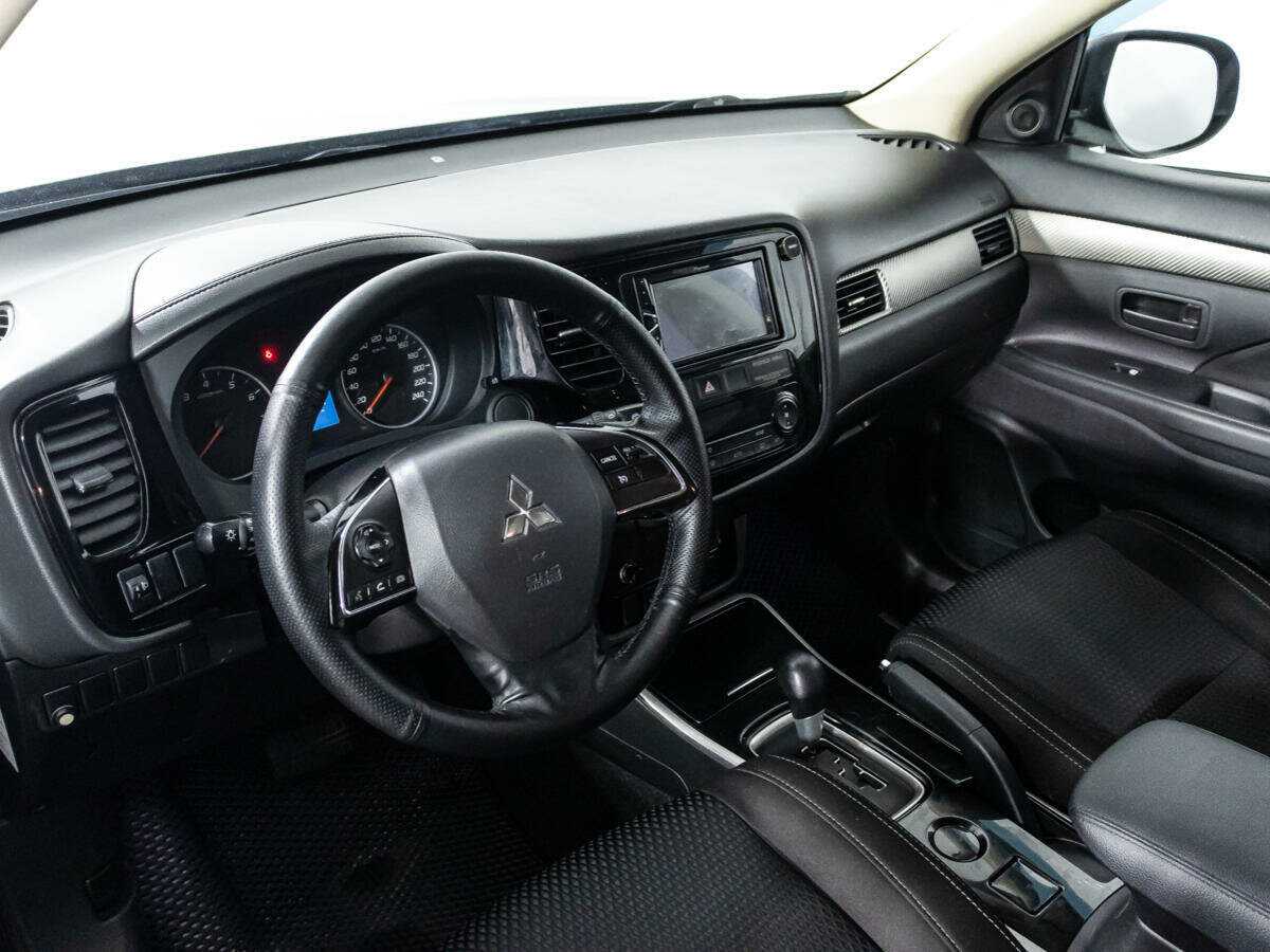Mitsubishi Outlander, 2017 Фото №10