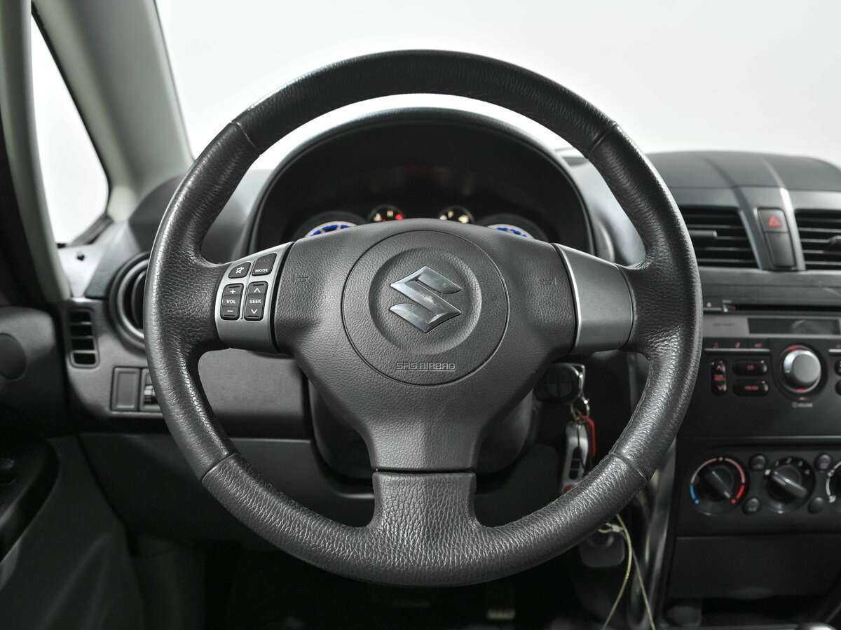 Suzuki SX4, 2013 Фото №9