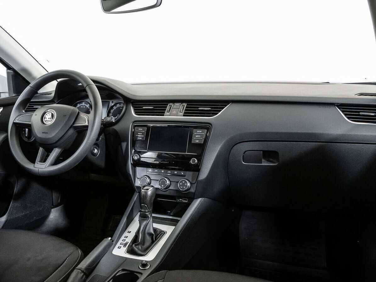 Skoda Octavia, 2018 Фото №9
