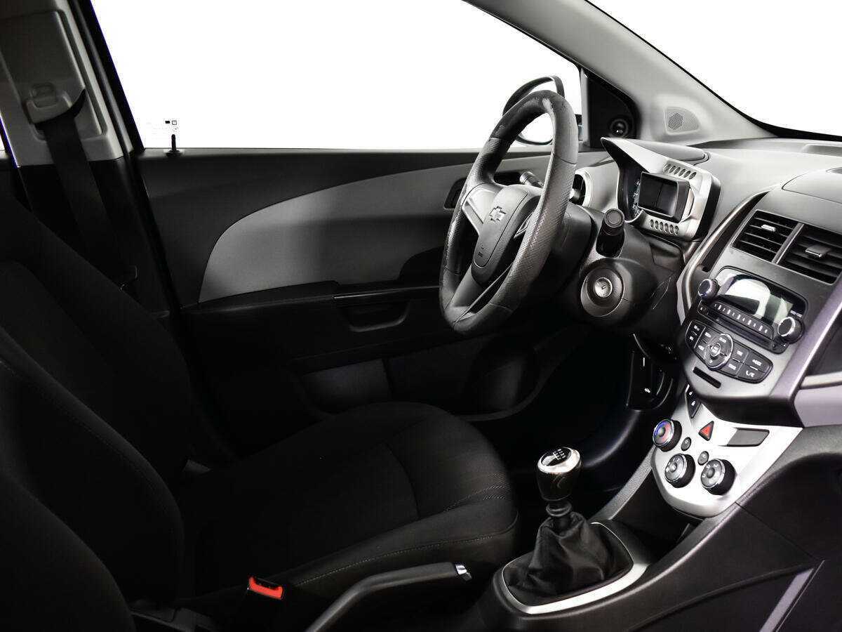 Chevrolet Aveo, 2014 Фото №7