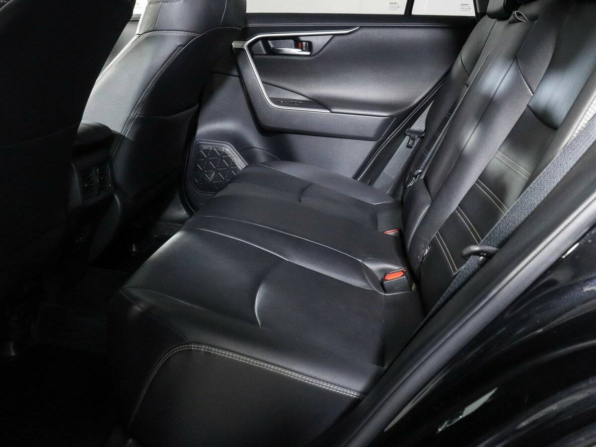 Toyota RAV4, 2020 Фото №7