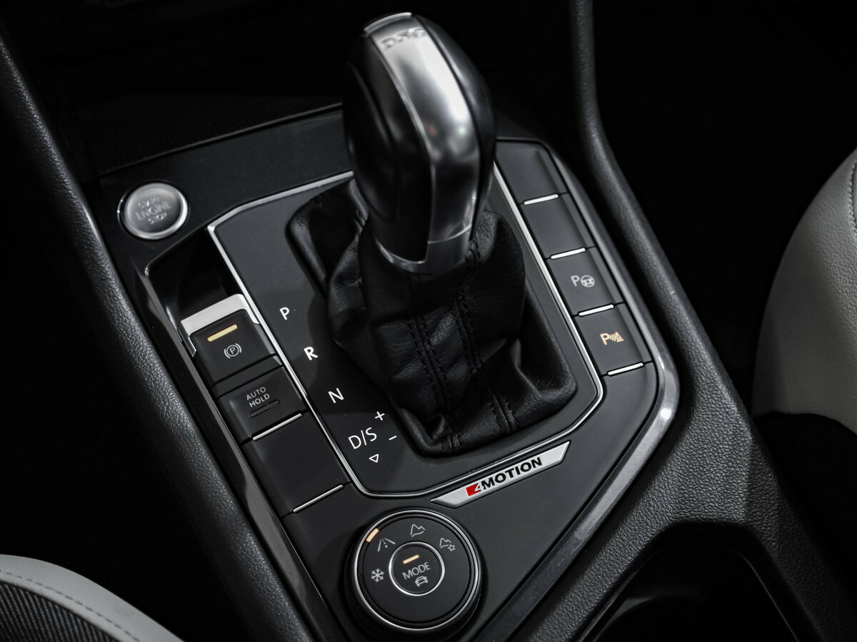 Volkswagen Tiguan II, 2019 Фото №16