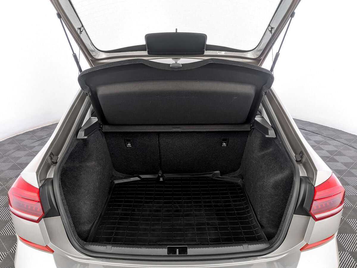 Volkswagen Polo, 2020 Фото №10