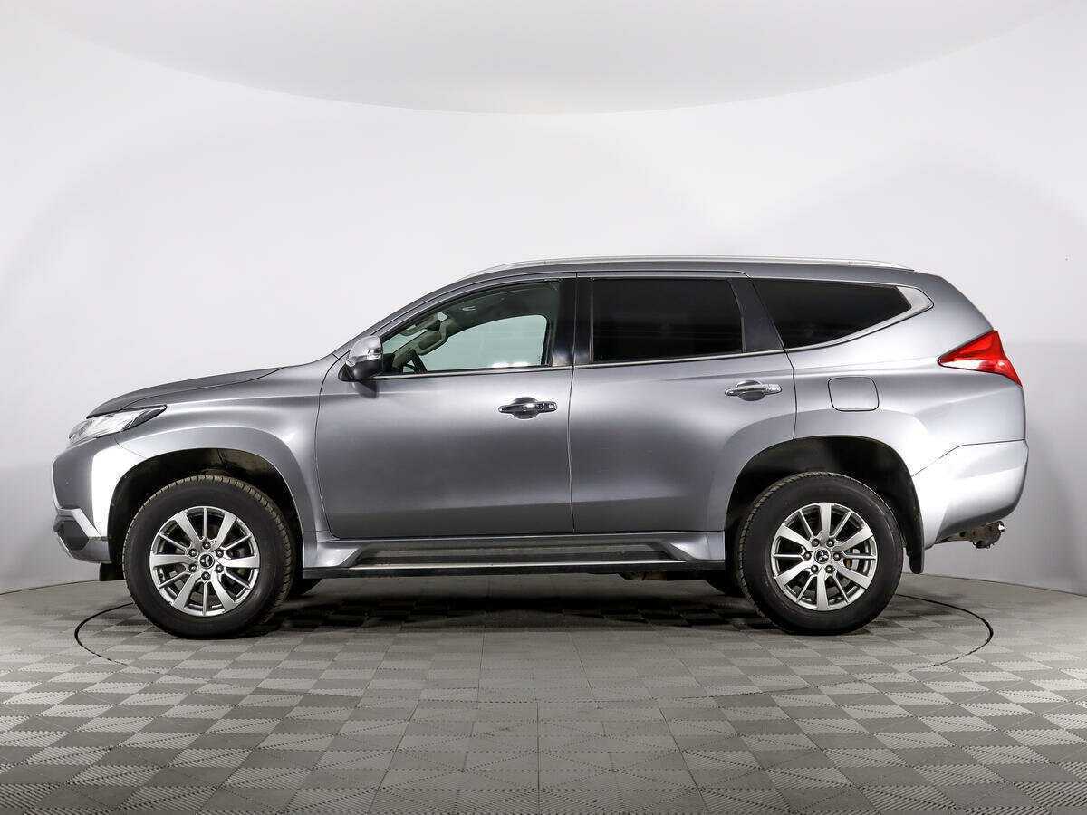 Mitsubishi Pajero Sport, 2017 Фото №8