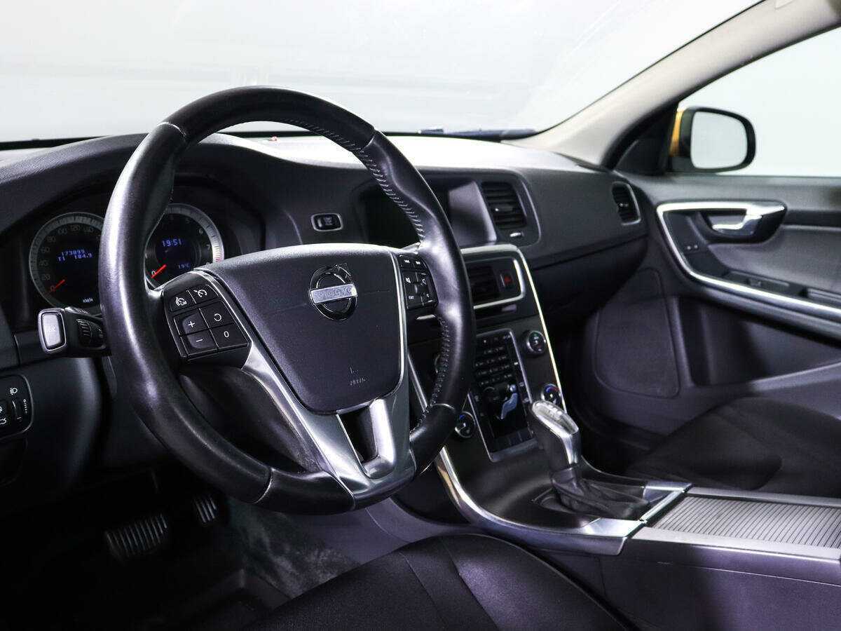 Volvo S60, 2012 Фото №12