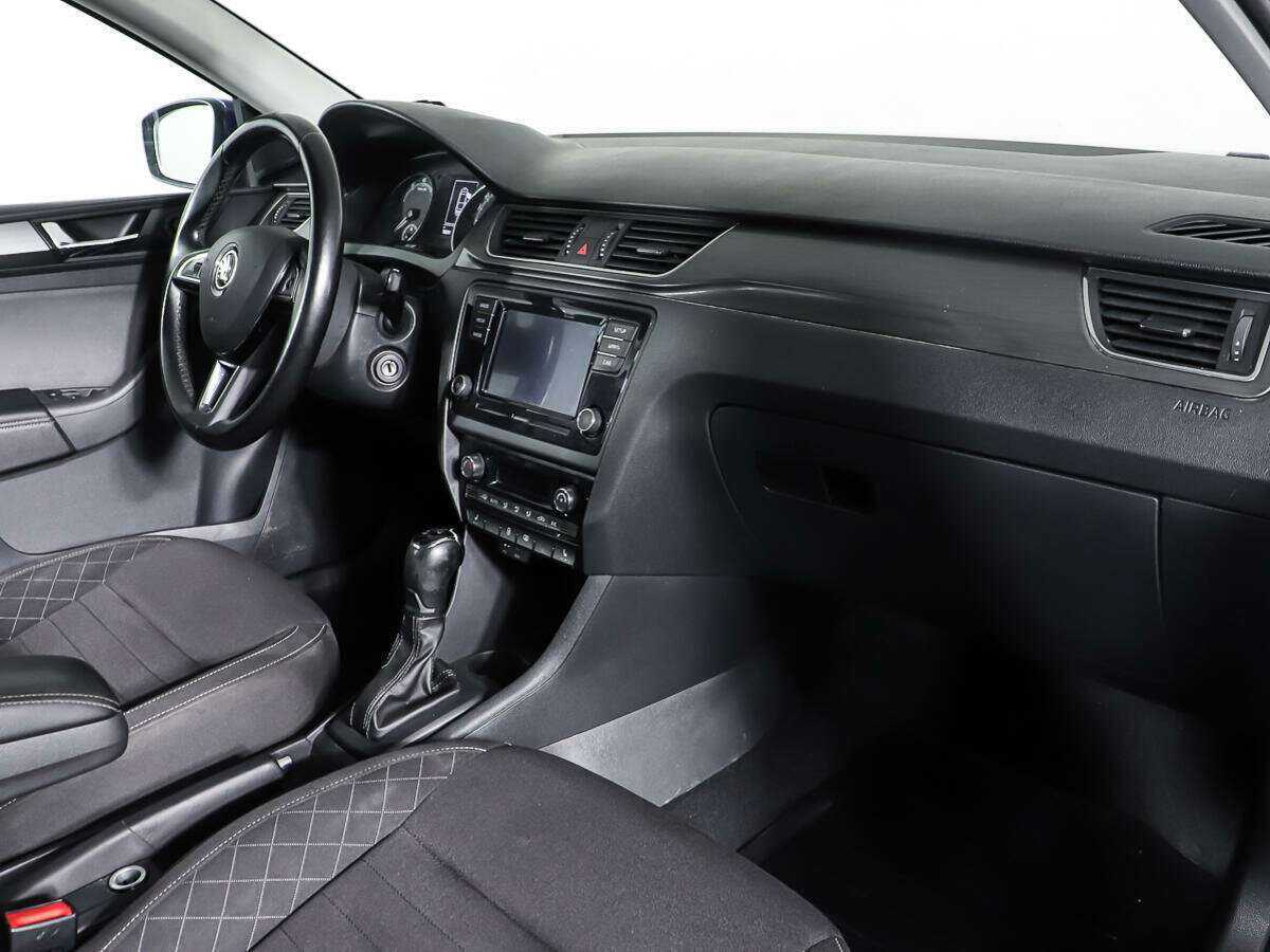 Skoda Rapid, 2017 Фото №11