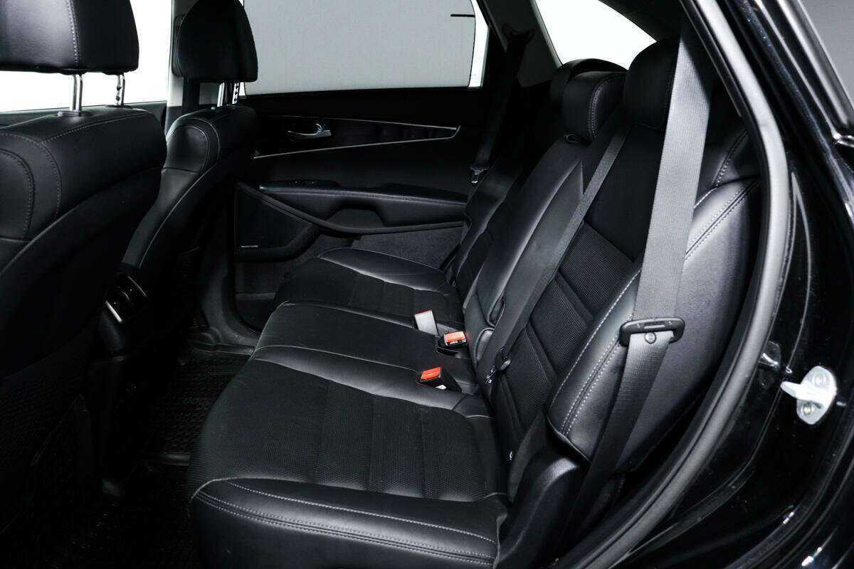 Kia Sorento, 2018 Фото №12