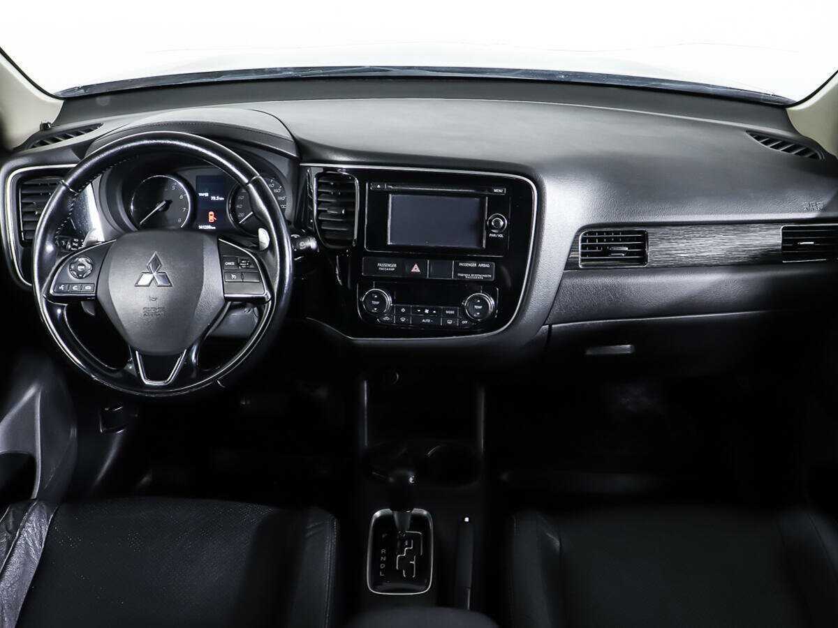 Mitsubishi Outlander, 2015 Фото №11