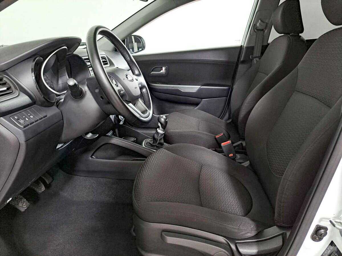 Kia Rio 5-speed, 2014 Фото №14