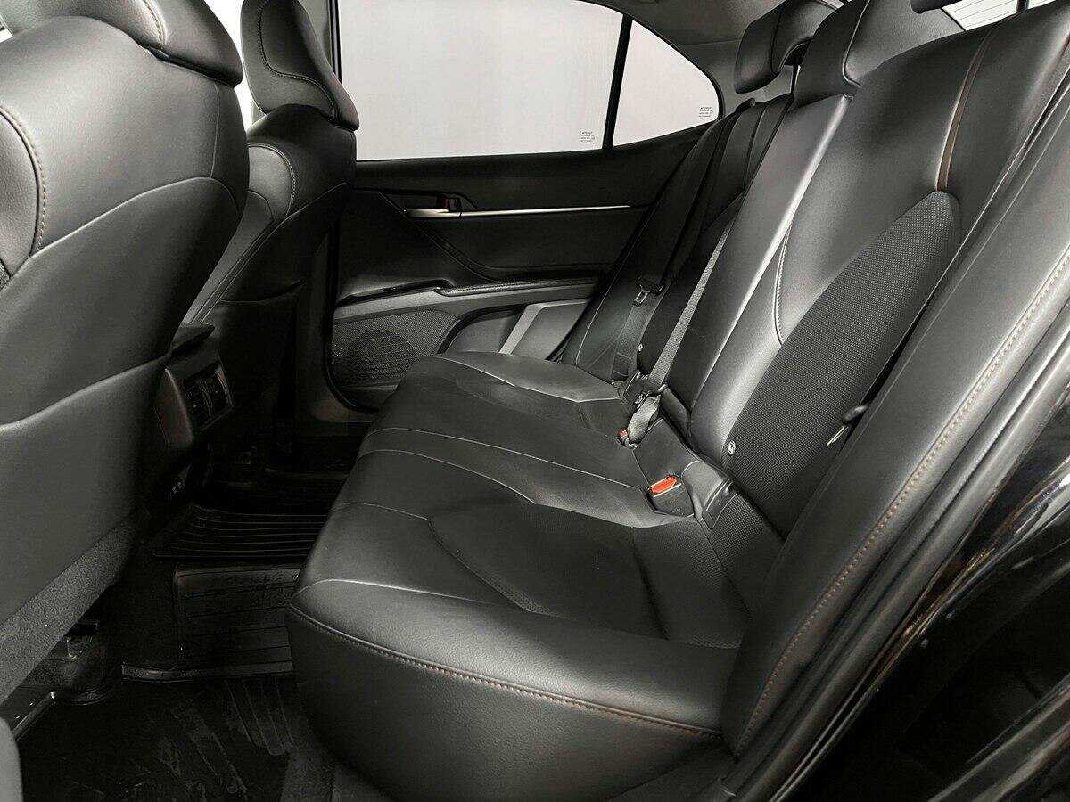 Toyota Camry, 2019 Фото №8