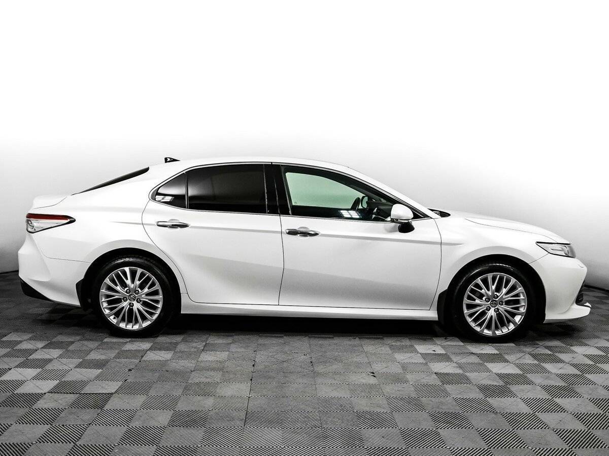 Toyota Camry, 2019 Фото №4