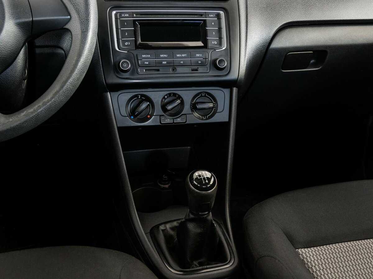 Volkswagen Polo, 2013 Фото №10