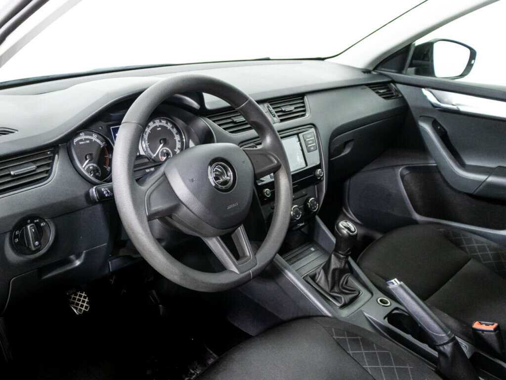 Skoda Octavia, 2018 Фото №11