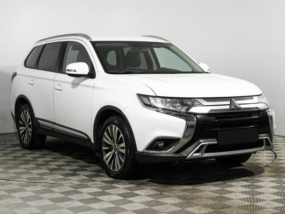 Mitsubishi Outlander, 2020 Фото №3