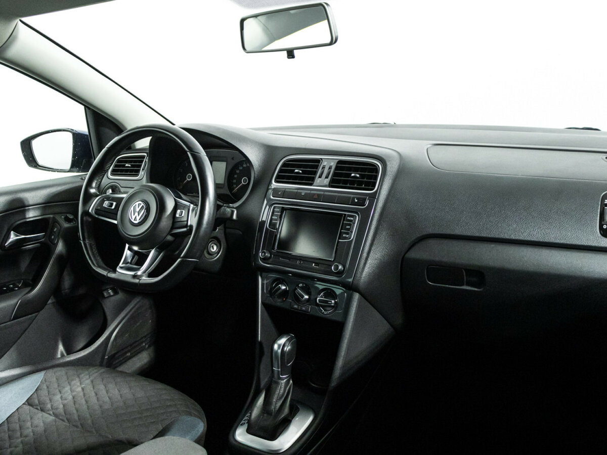 Volkswagen Polo V Рестайлинг, 2020 Фото №9