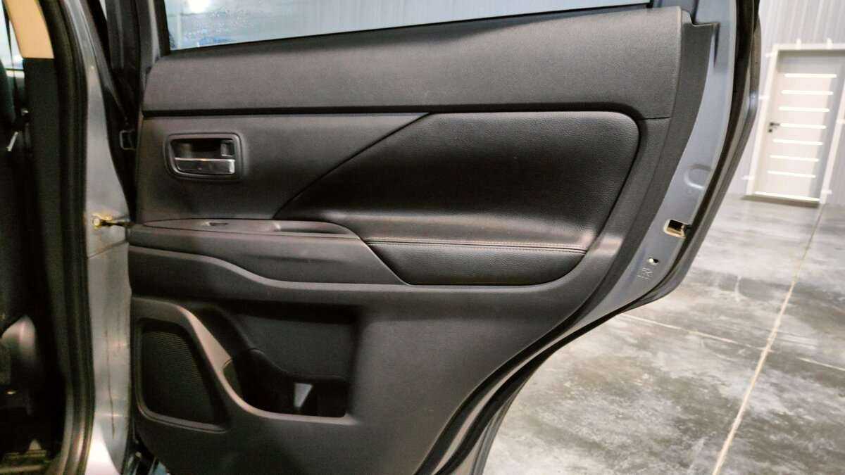 Mitsubishi Outlander, 2012 Фото №19