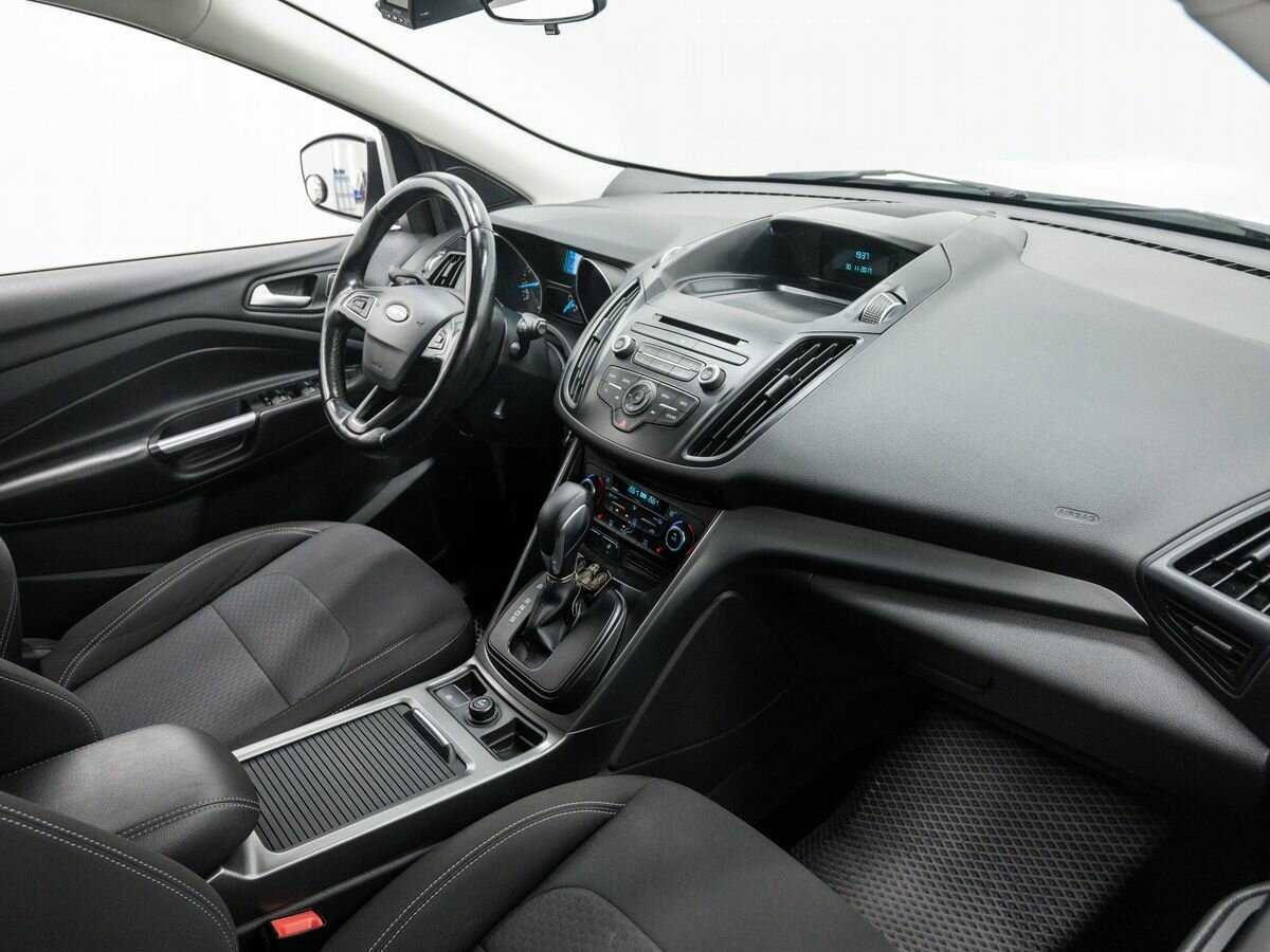 Ford Kuga, 2018 Фото №8