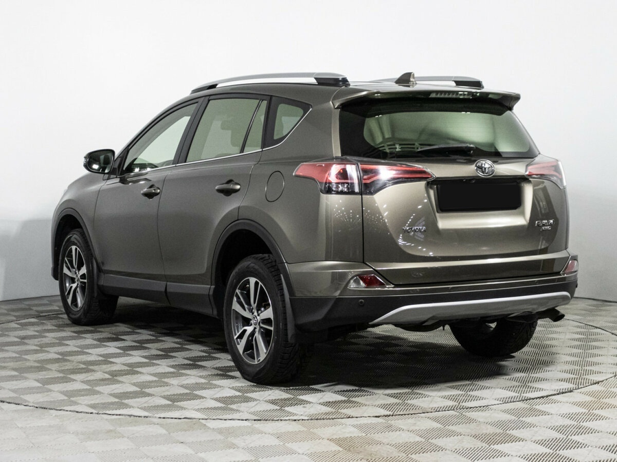 Toyota RAV4 IV (XA40) Рестайлинг, 2015 Фото №7