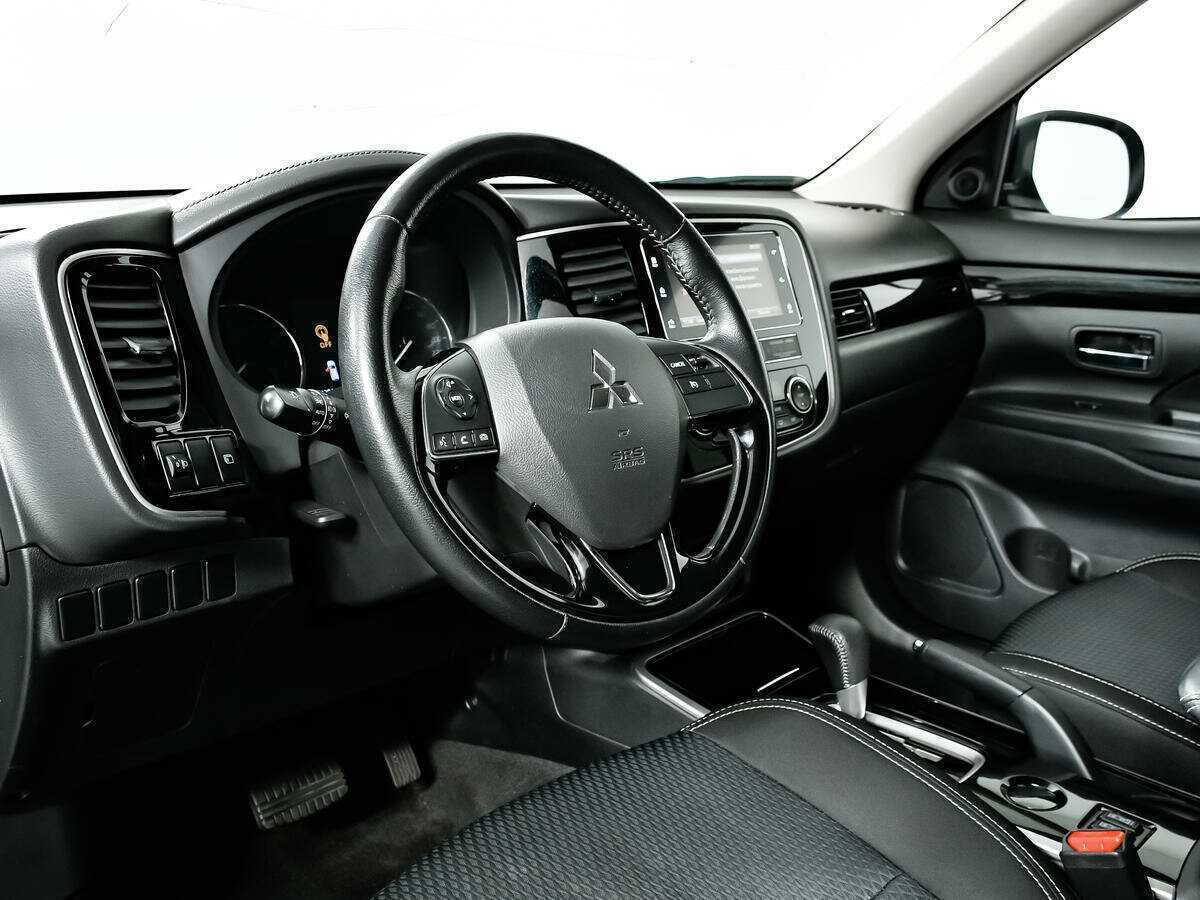 Mitsubishi Outlander, 2018 Фото №11