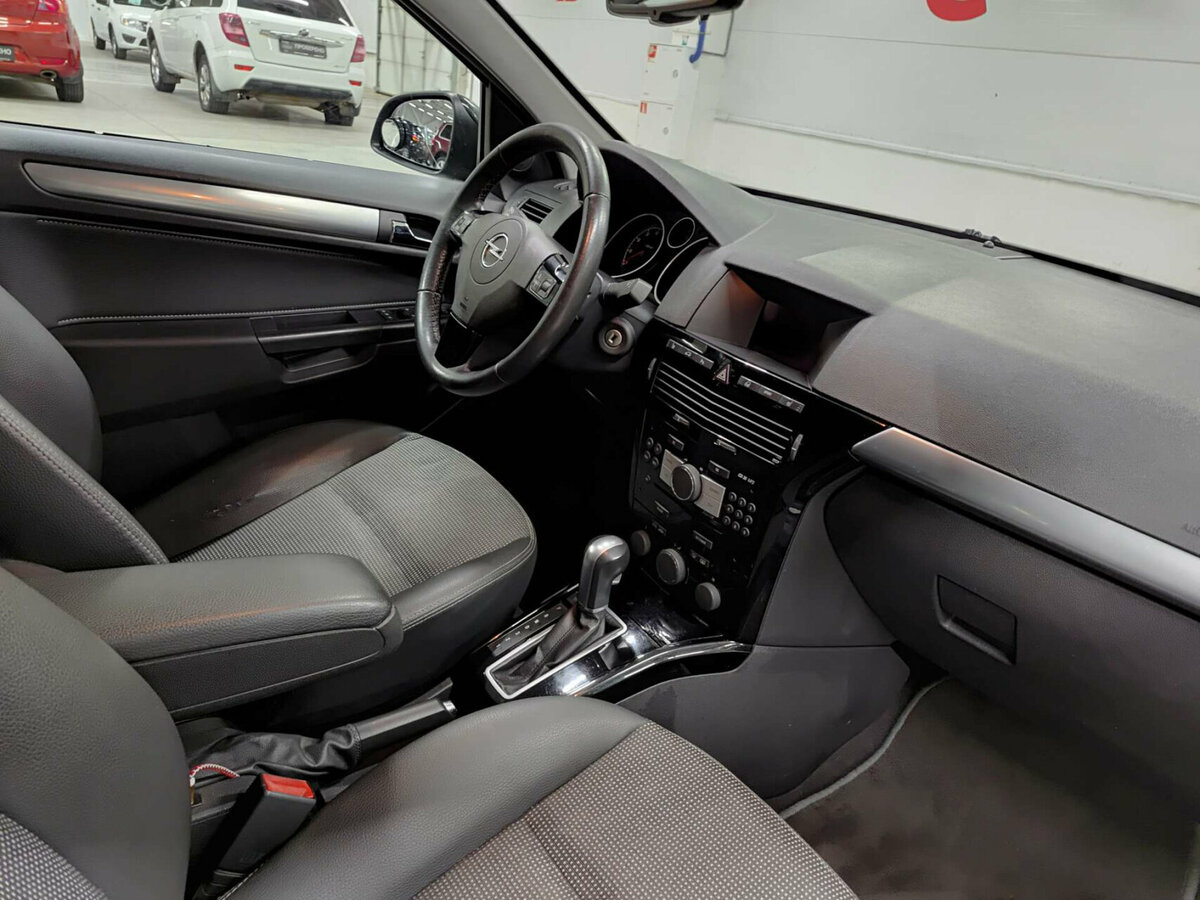 Opel Astra H Рестайлинг, 2012 Фото №10