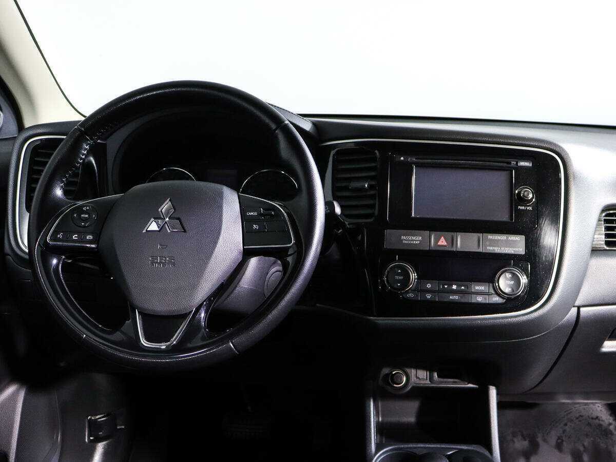 Mitsubishi Outlander, 2016 Фото №11