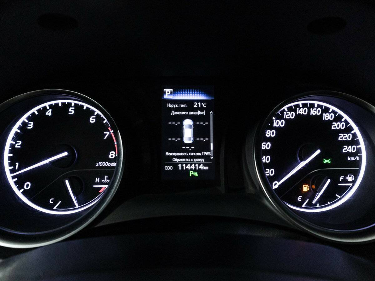 Toyota Camry, 2018 Фото №12