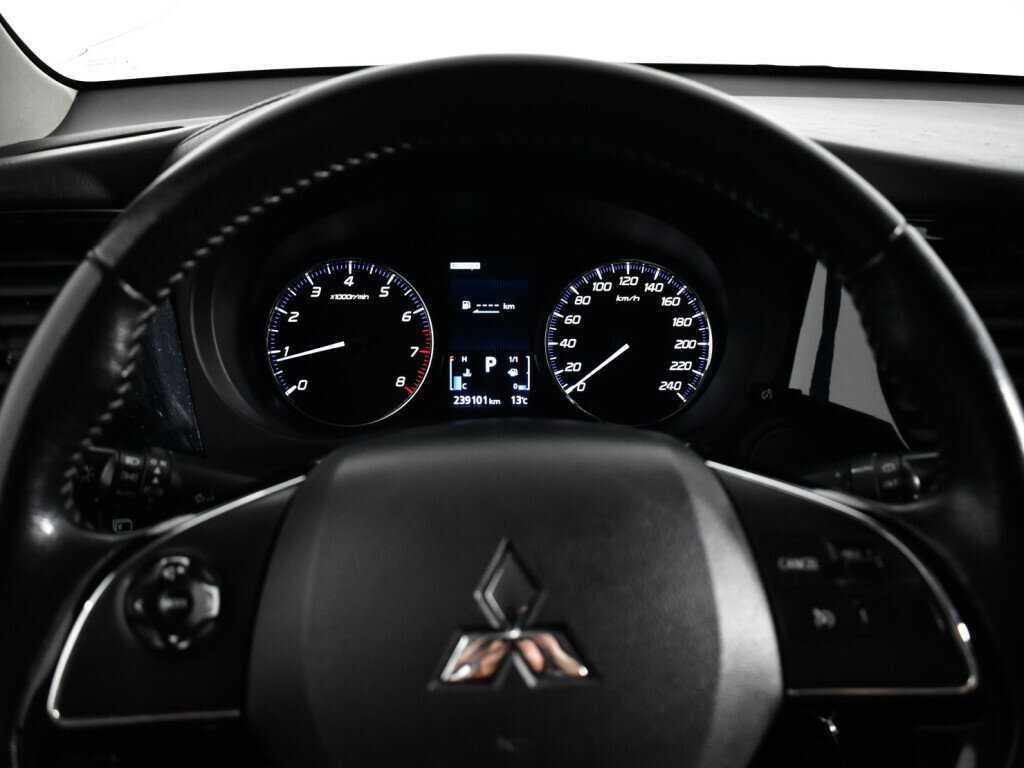 Mitsubishi Outlander, 2019 Фото №11