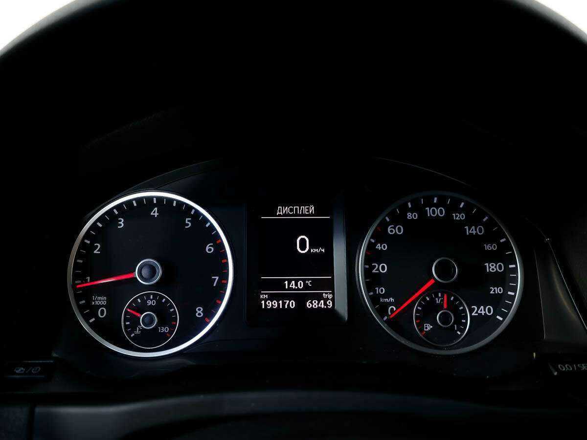 Volkswagen Tiguan, 2012 Фото №10