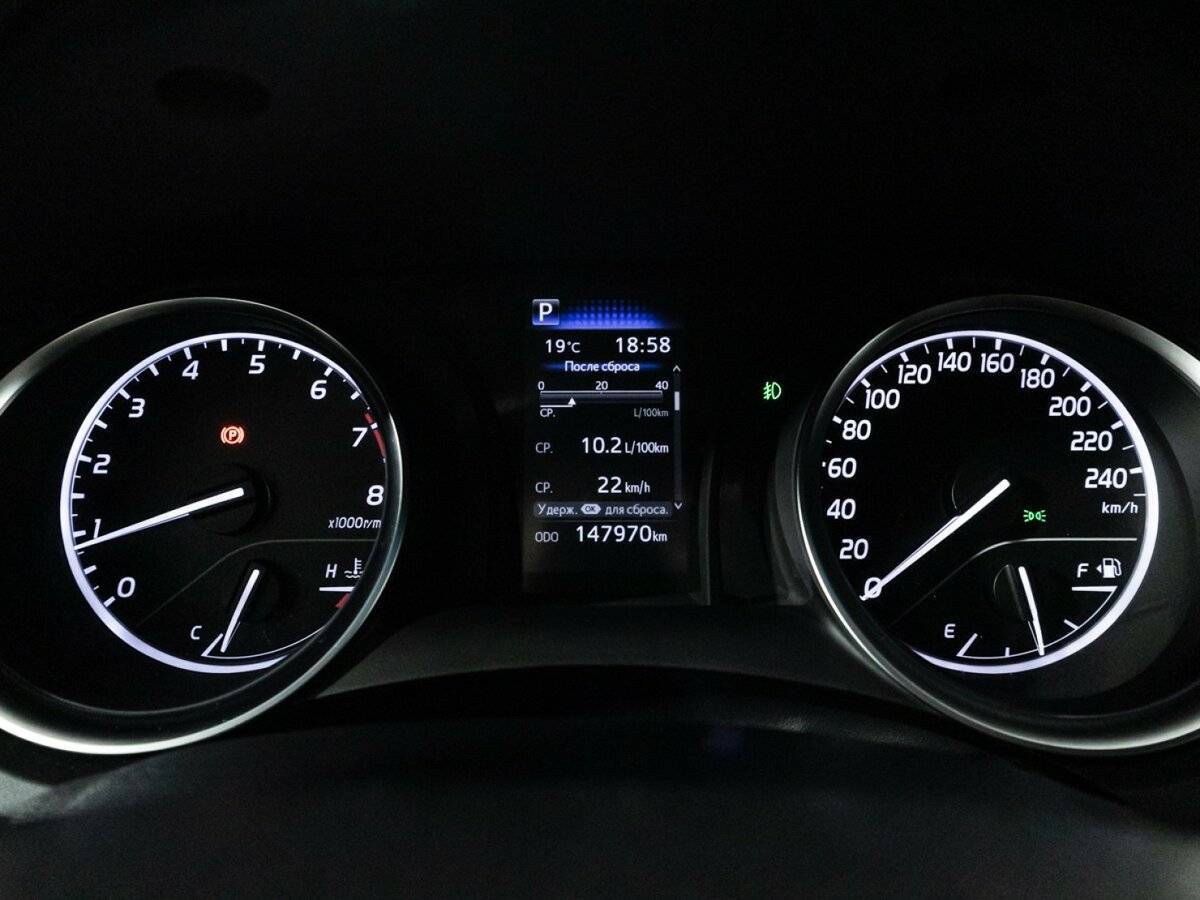 Toyota Camry, 2021 Фото №12