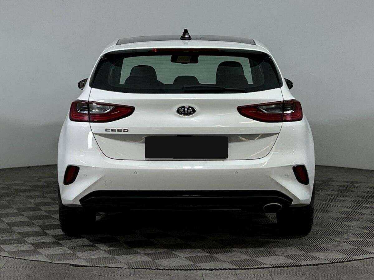 Kia Ceed, 2018 Фото №6