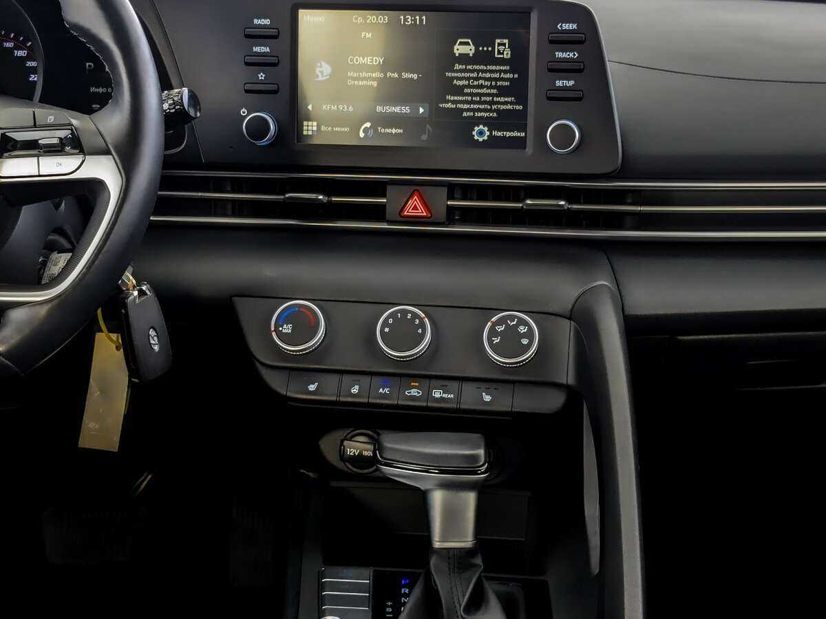 Hyundai Elantra, 2022 Фото №15