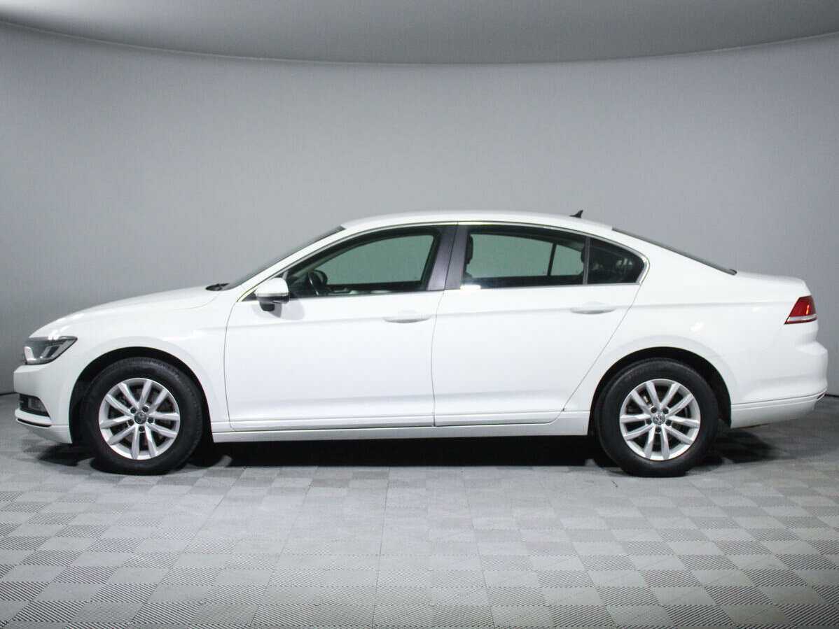 Volkswagen Passat, 2018 Фото №8