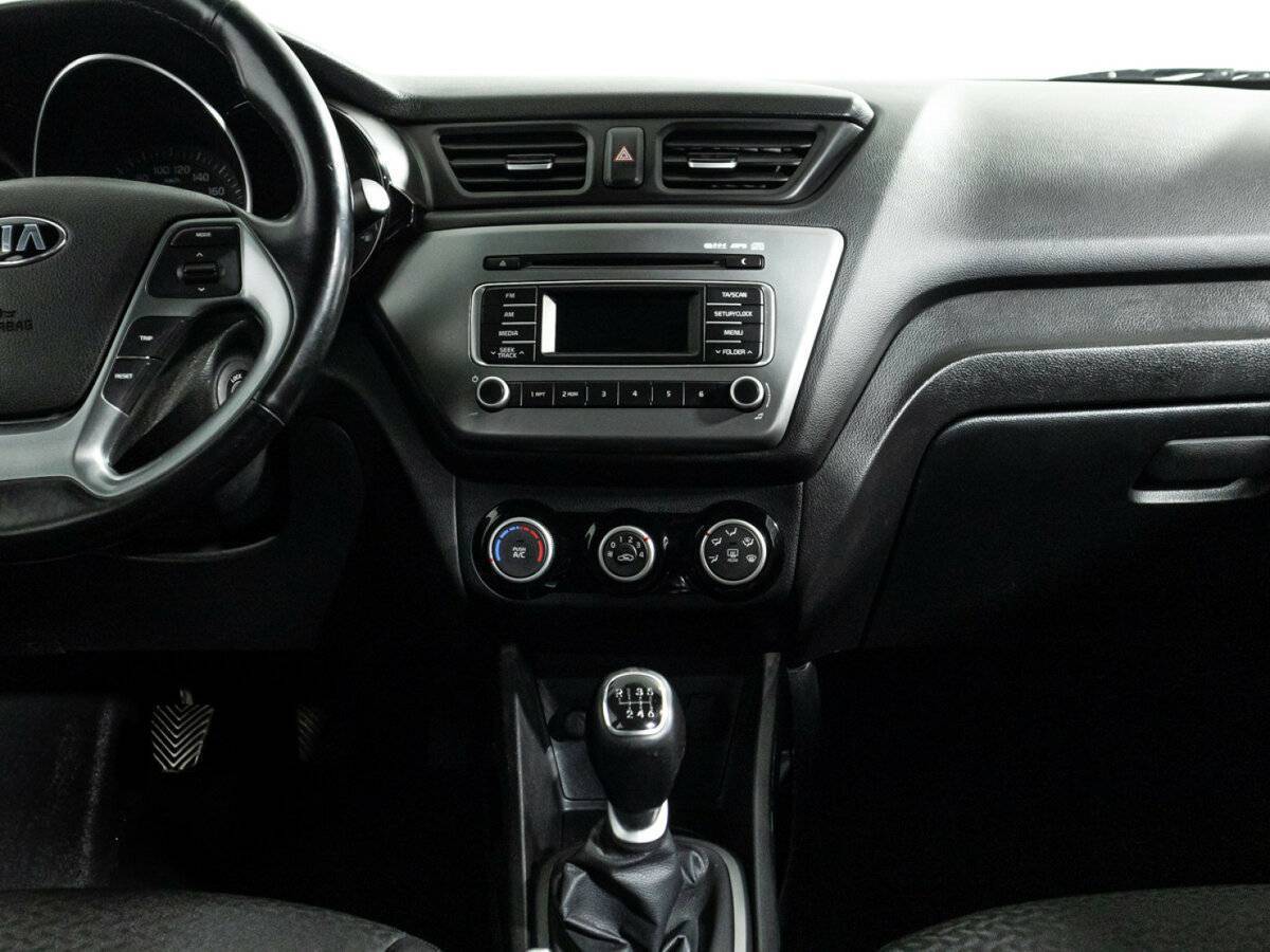 Kia Rio, 2016 Фото №14