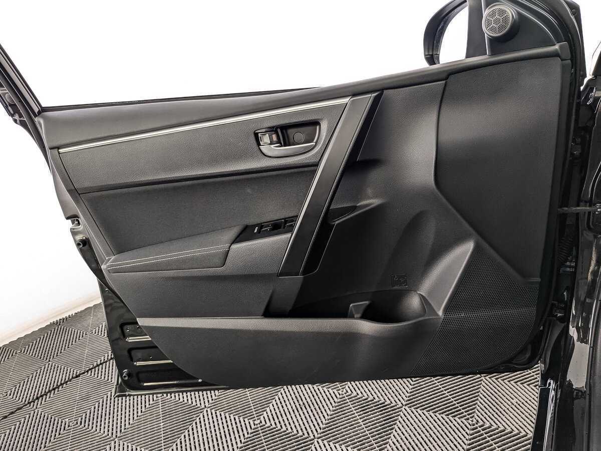 Toyota Corolla, 2017 Фото №15