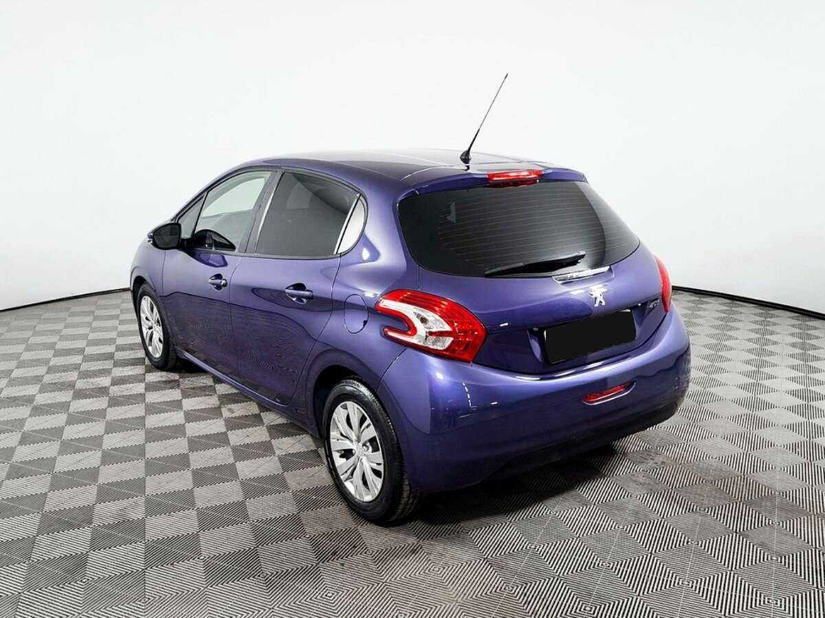 Peugeot 208, 2013 Фото №7