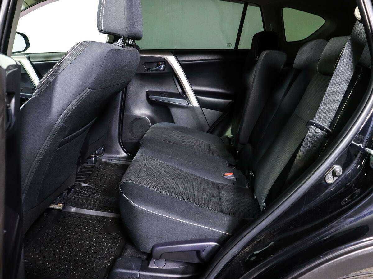 Toyota RAV4, 2017 Фото №8