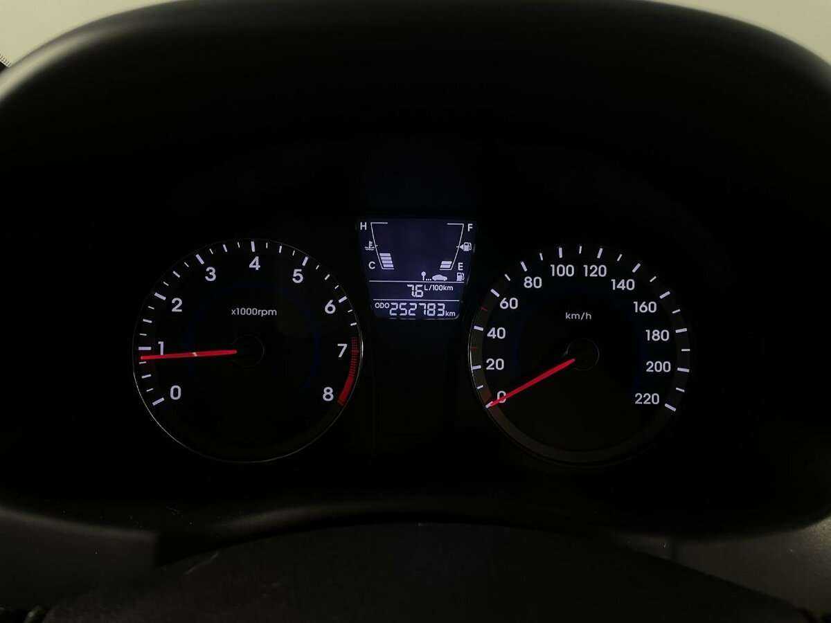 Hyundai Solaris, 2012 Фото №11