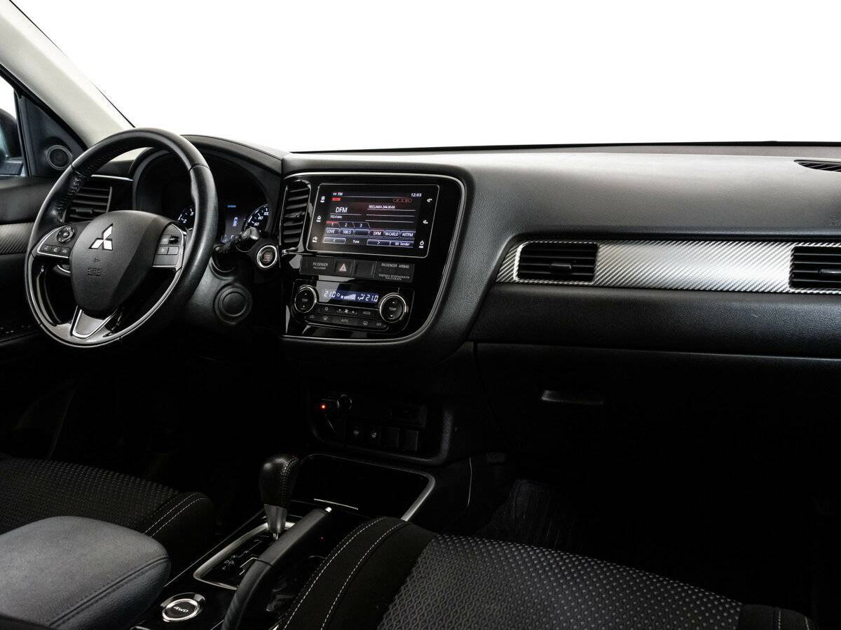 Mitsubishi Outlander, 2018 Фото №7