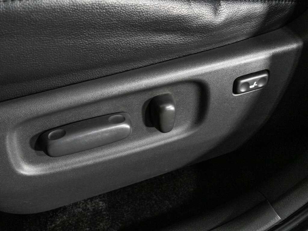 Toyota RAV4, 2012 Фото №15