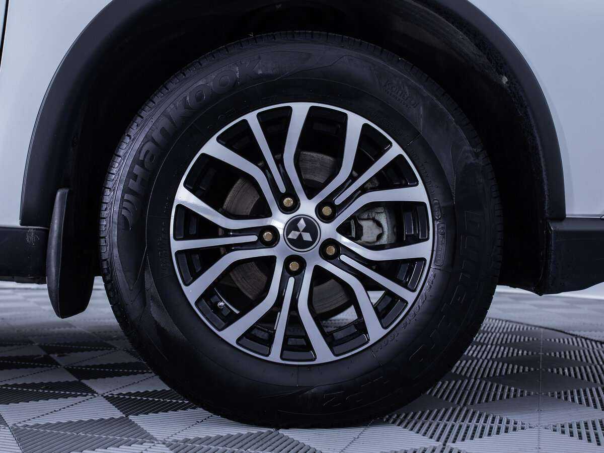 Mitsubishi Outlander, 2020 Фото №9