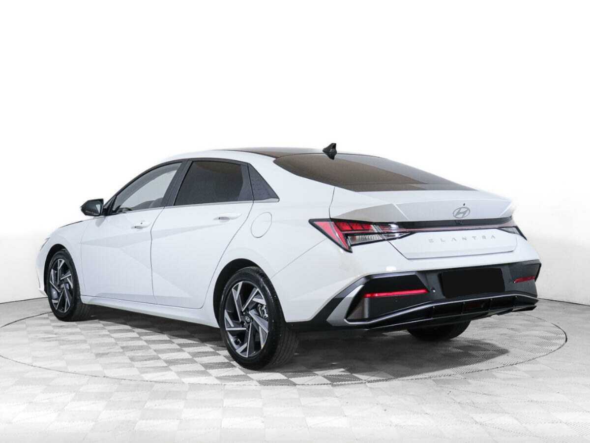 Hyundai Elantra, 2024 Фото №6