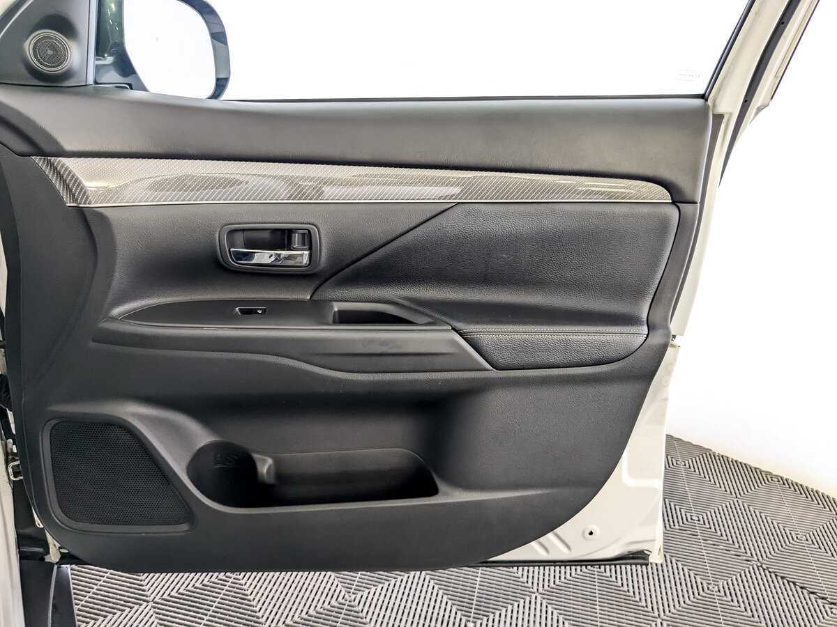 Mitsubishi Outlander, 2019 Фото №21