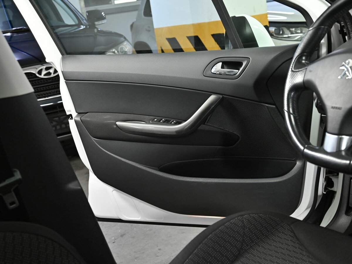 Peugeot 308, 2012 Фото №6
