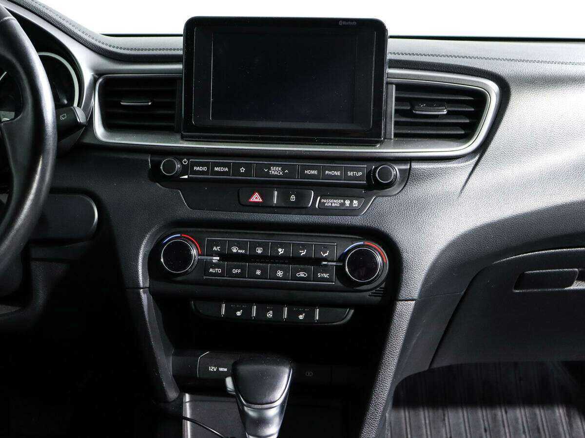 Kia Ceed, 2018 Фото №11