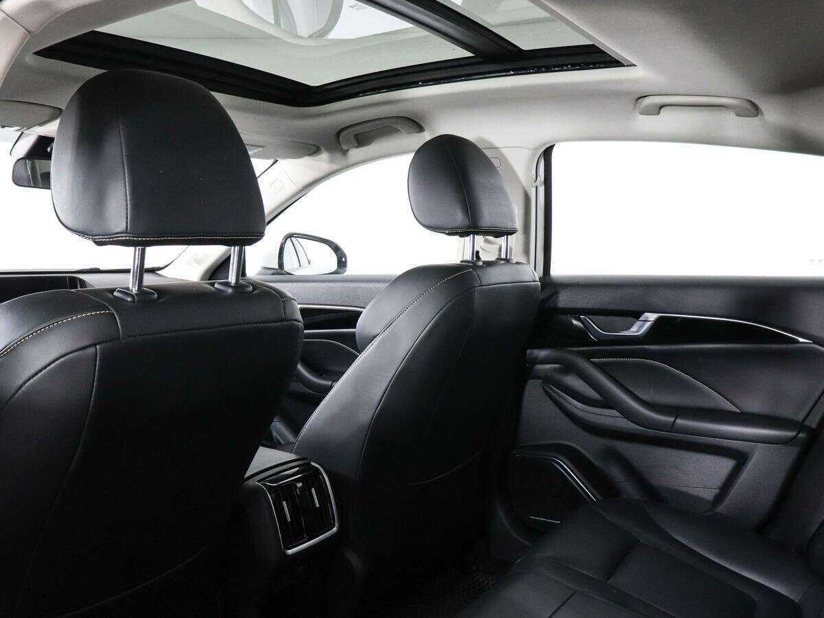 FAW Bestune B70, 2023 Фото №12