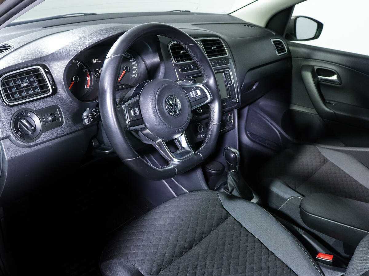 Volkswagen Polo, 2019 Фото №14
