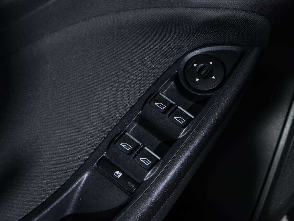 Ford Focus, 2019 Фото №13