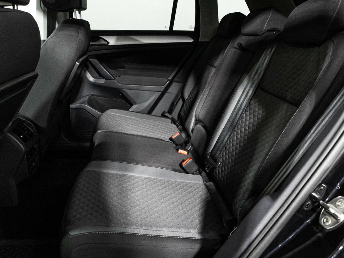 Volkswagen Tiguan, 2020 Фото №10