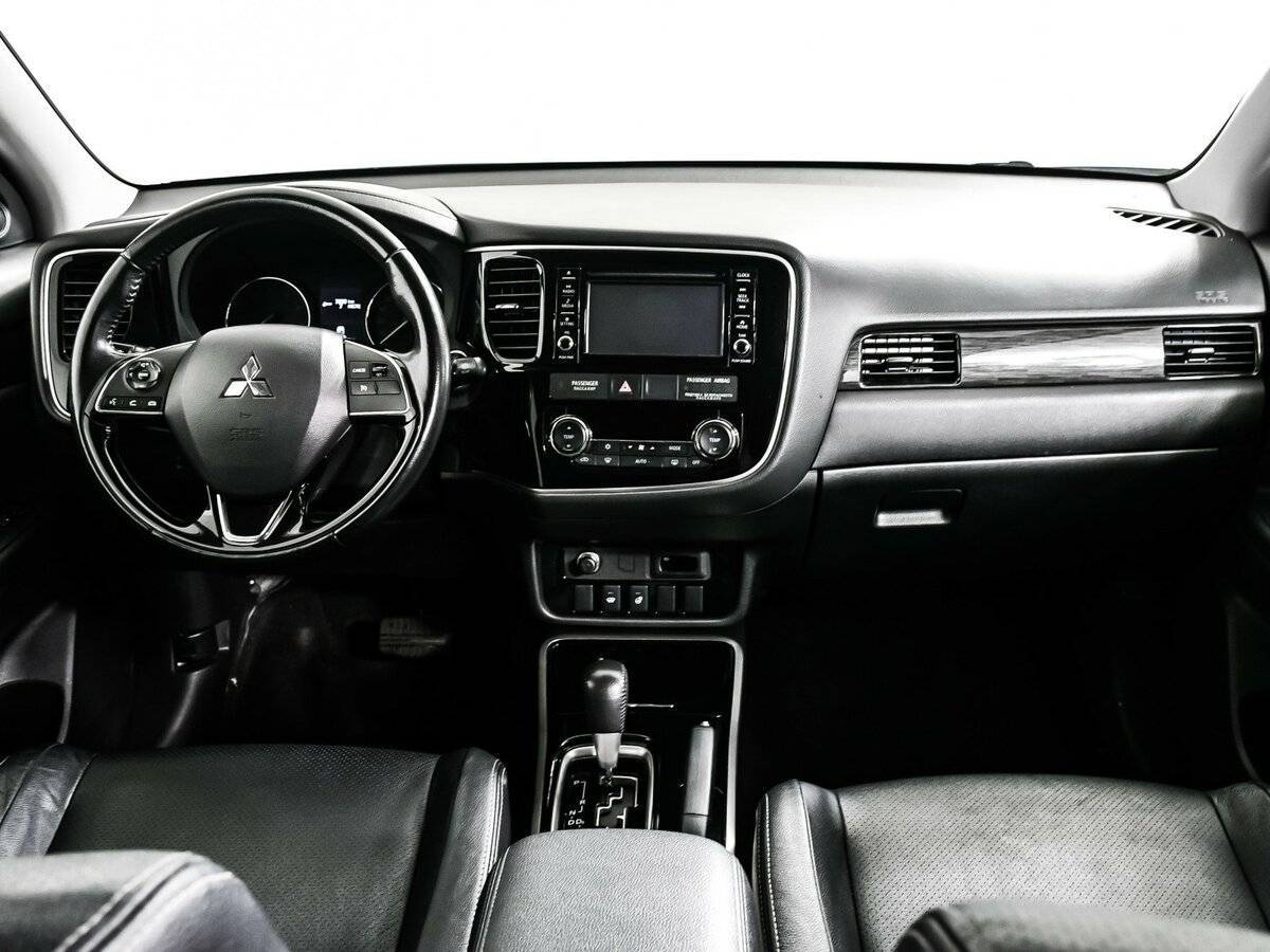 Mitsubishi Outlander, 2017 Фото №11